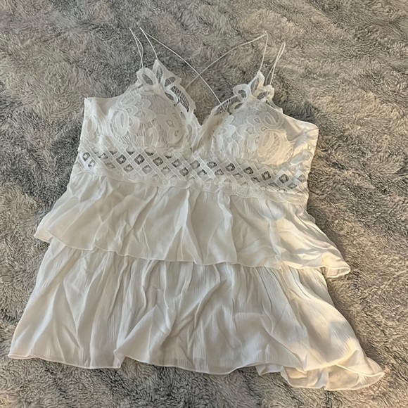 Cute little cami top - Picture 1 of 4